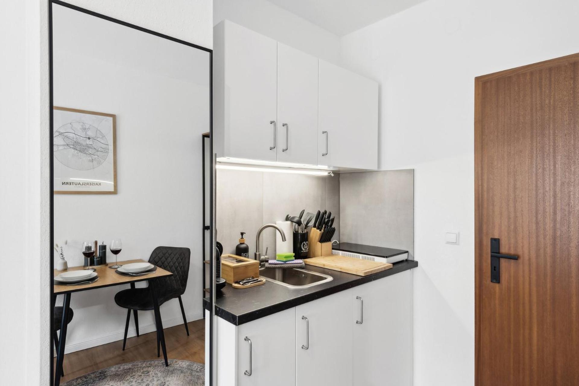 Andriss - Kaiserberg Apartments - Kitchen - Wifi - Parking Kaiserslautern Szoba fotó