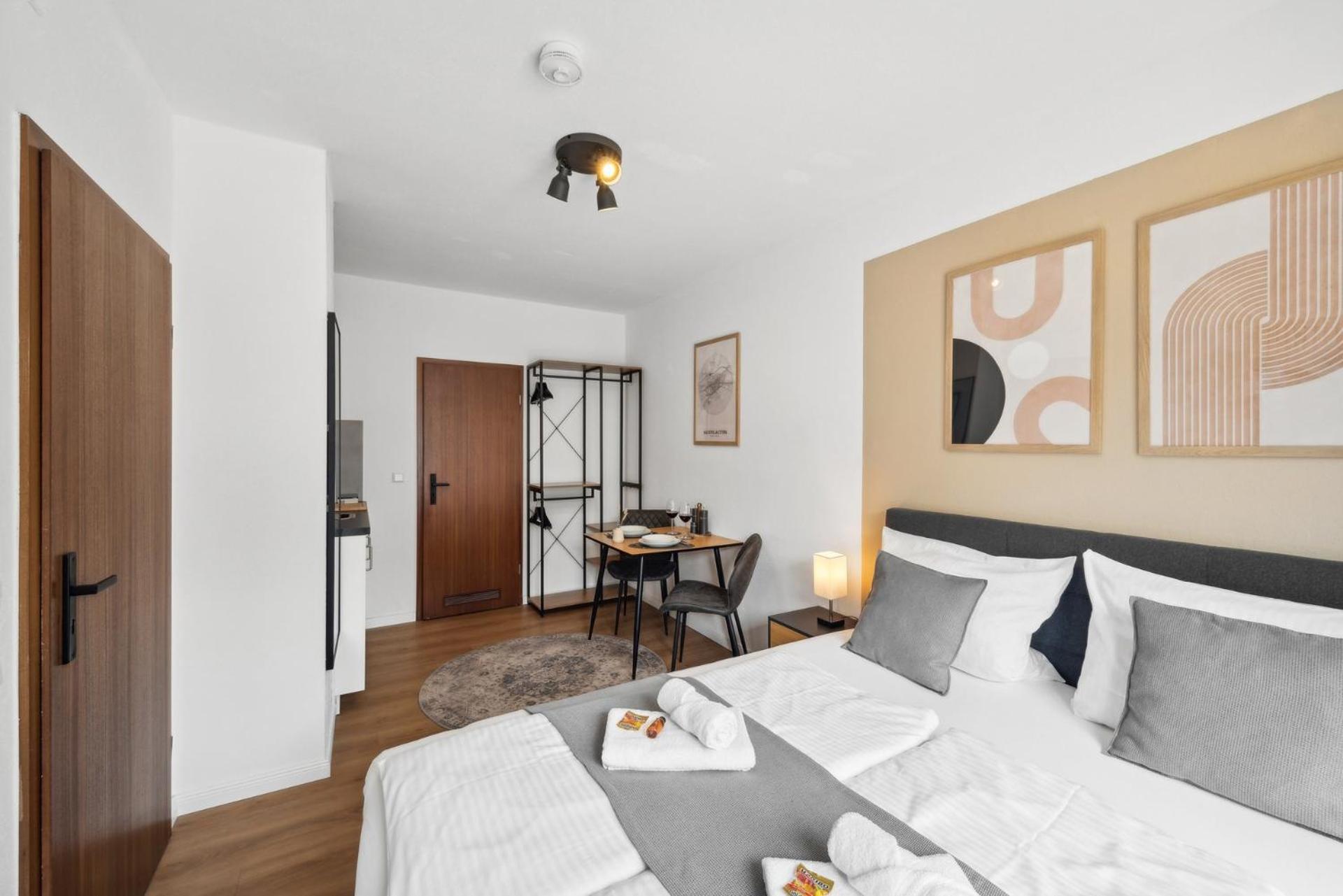Andriss - Kaiserberg Apartments - Kitchen - Wifi - Parking Kaiserslautern Kültér fotó